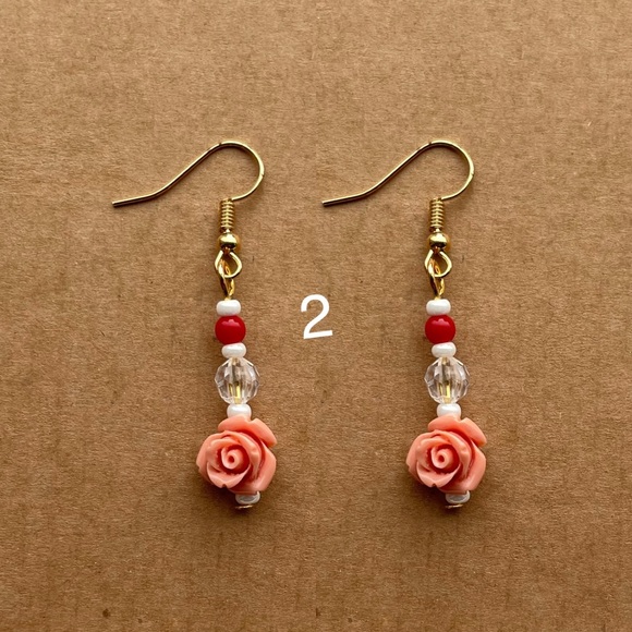 🌹ROSE EARRINGS 🌹 - Picture 5 of 10